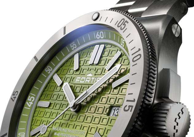 FORTIS Uhr "MARINEMASTER M-40 WOODPECKER GREEN AUF BLOCK BRACELET"