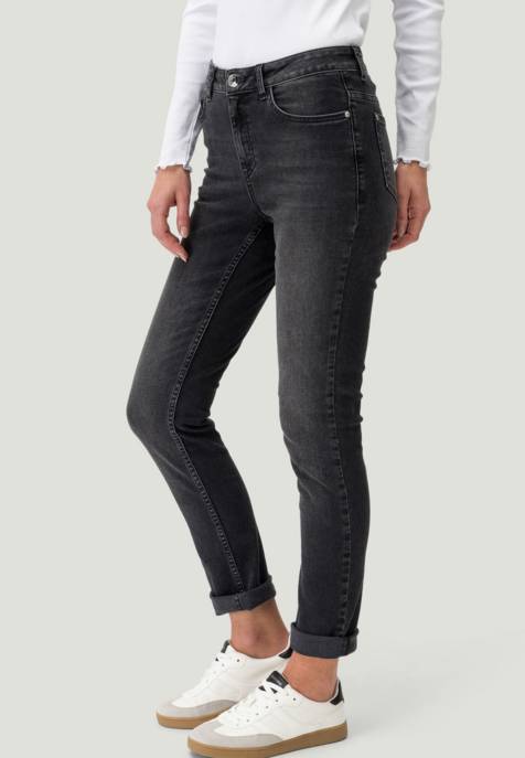 Zero Zero Denim