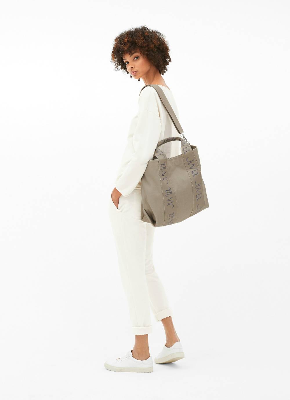 Juvia Canvas - Logo-Shopper