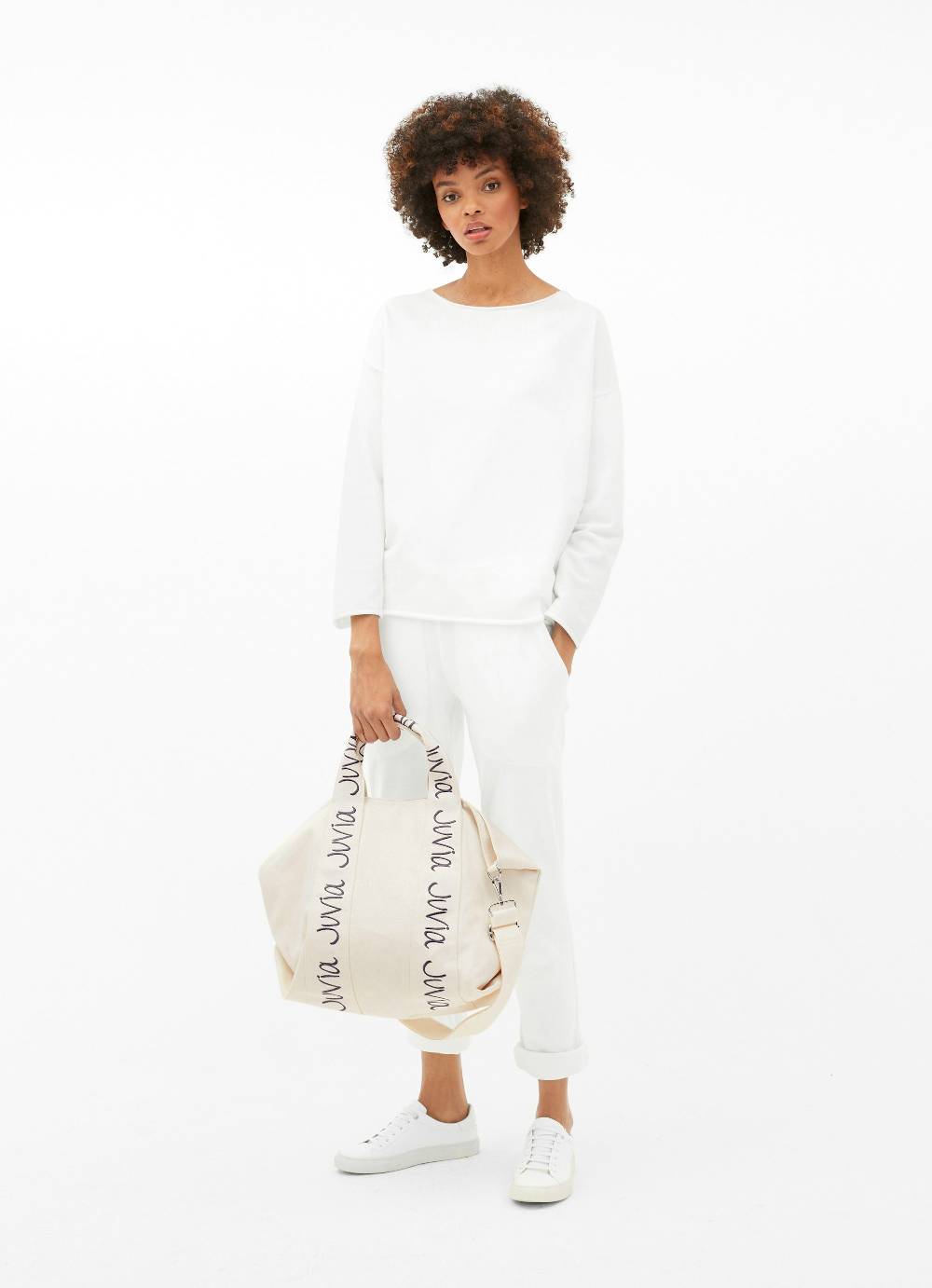Juvia Canvas - Logo-Shopper