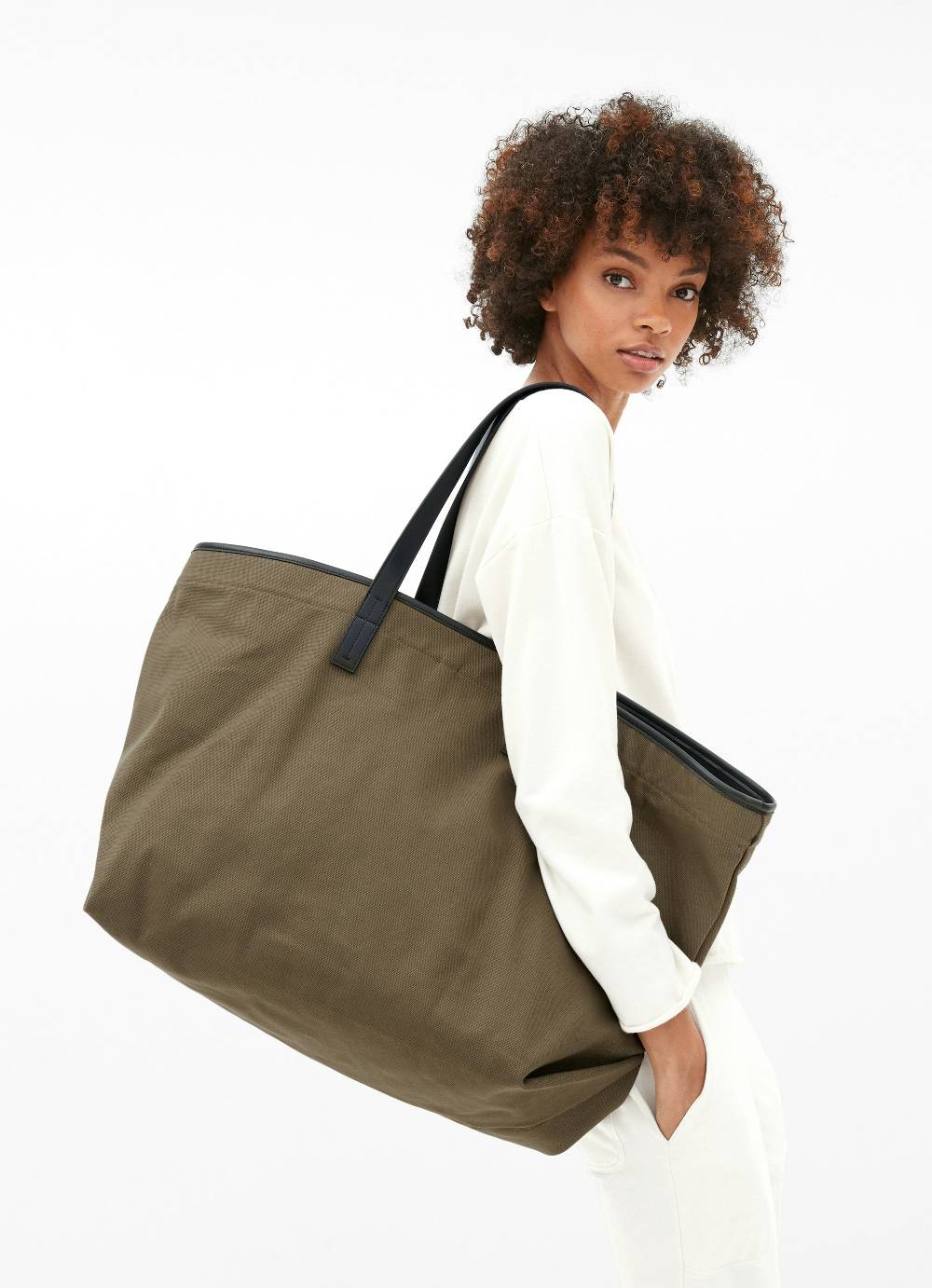 Juvia Canvas - Shopper