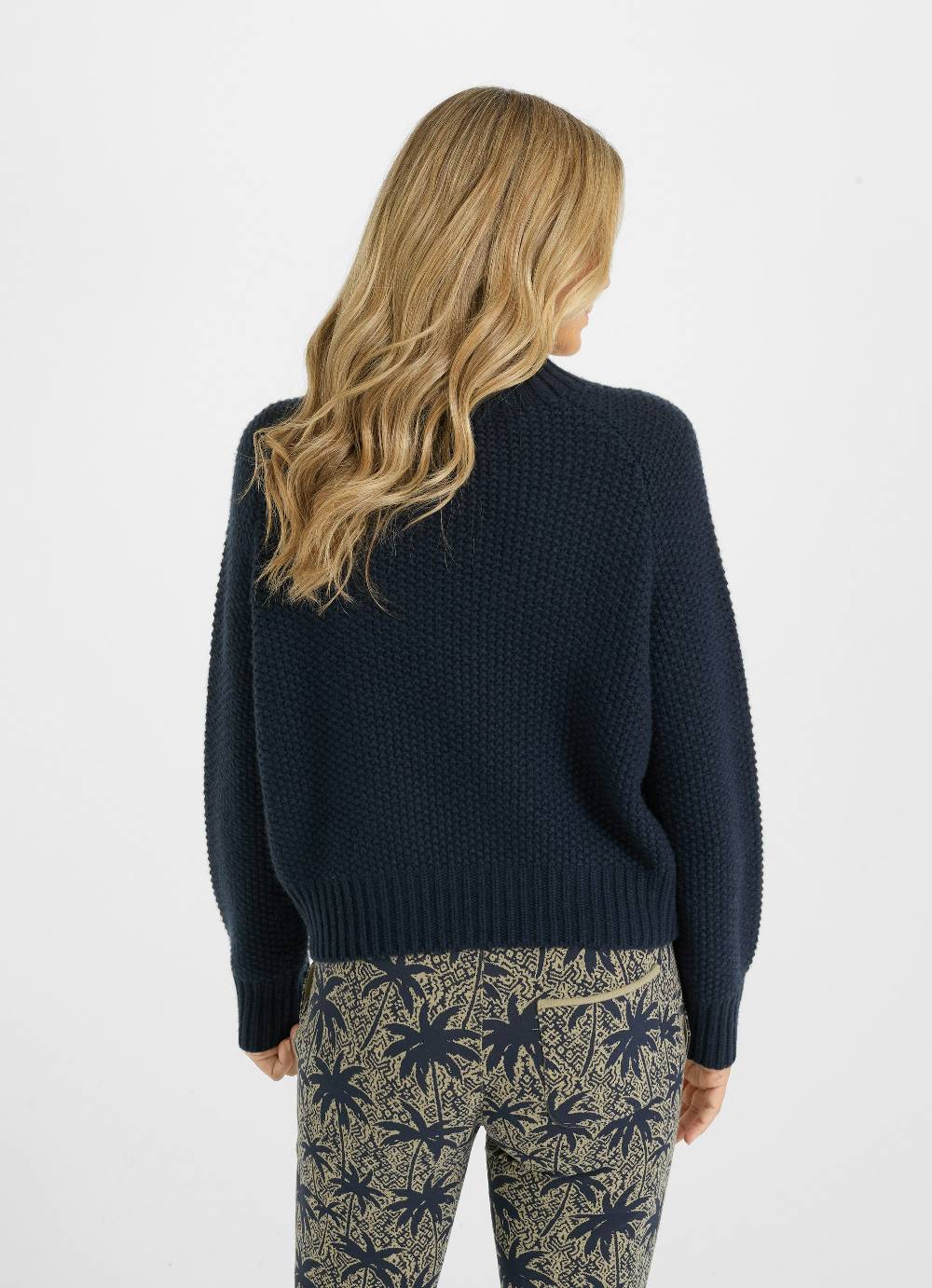Juvia Cashmere Blend Pullover