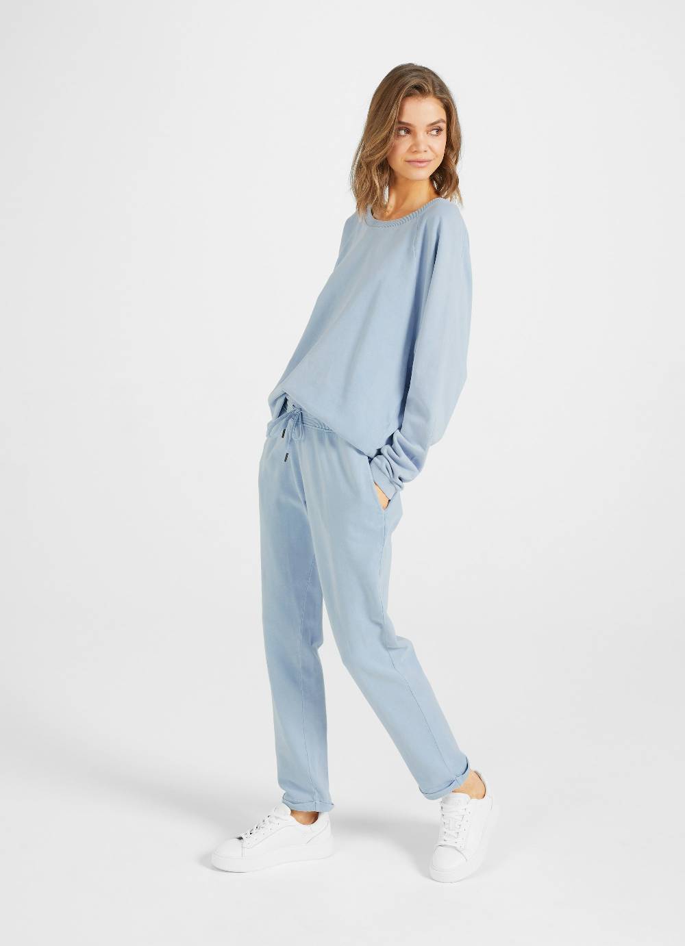 Juvia Casual Fit - Sweatpants