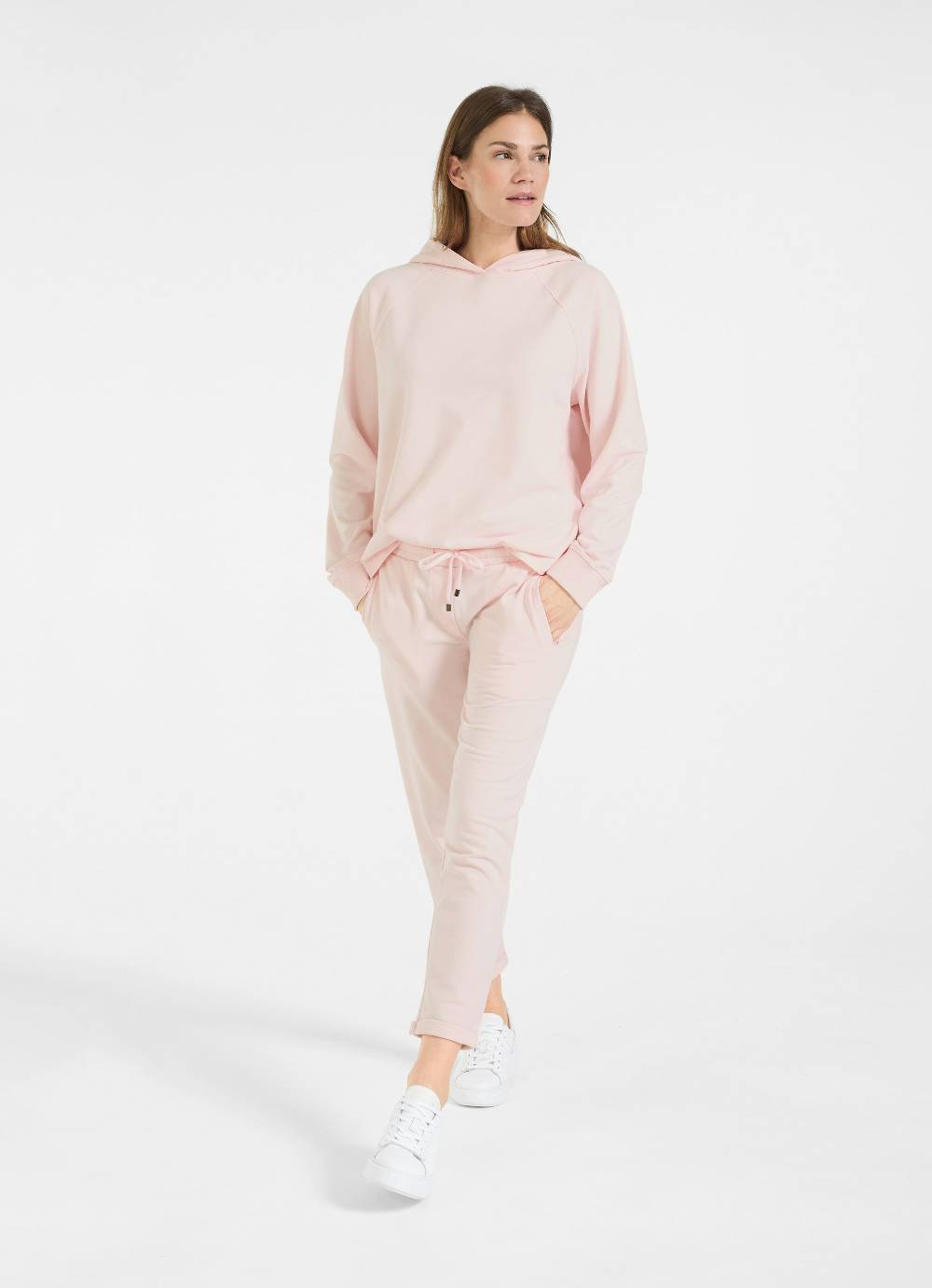 Juvia Casual Fit - Sweatpants