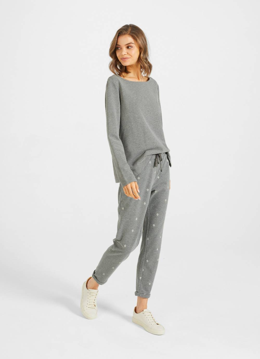 Juvia Casual Fit - Sweatpants