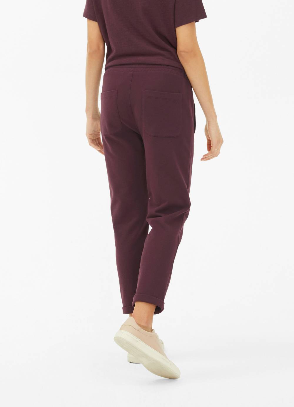 Juvia Casual Fit - Sweatpants
