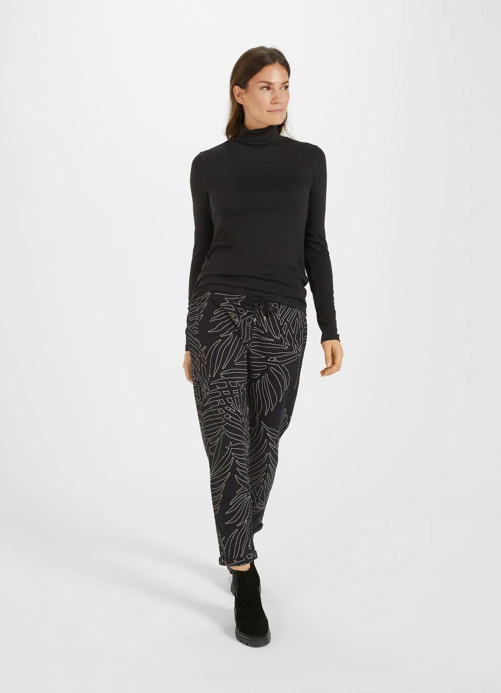 Juvia Casual Fit - Sweatpants