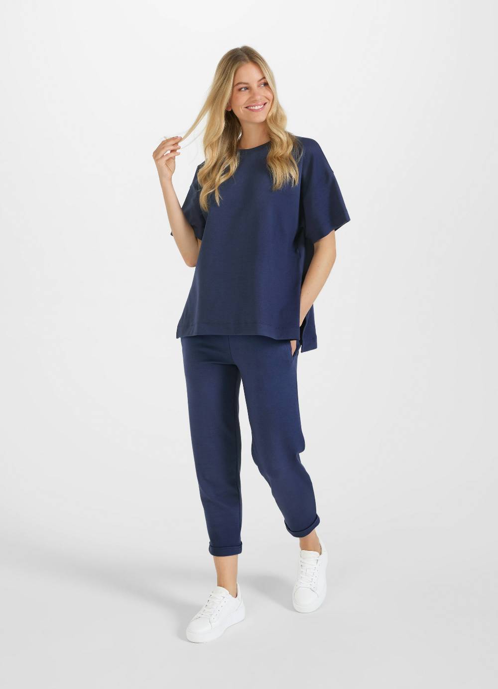 Juvia Casual Fit - Sweatpants