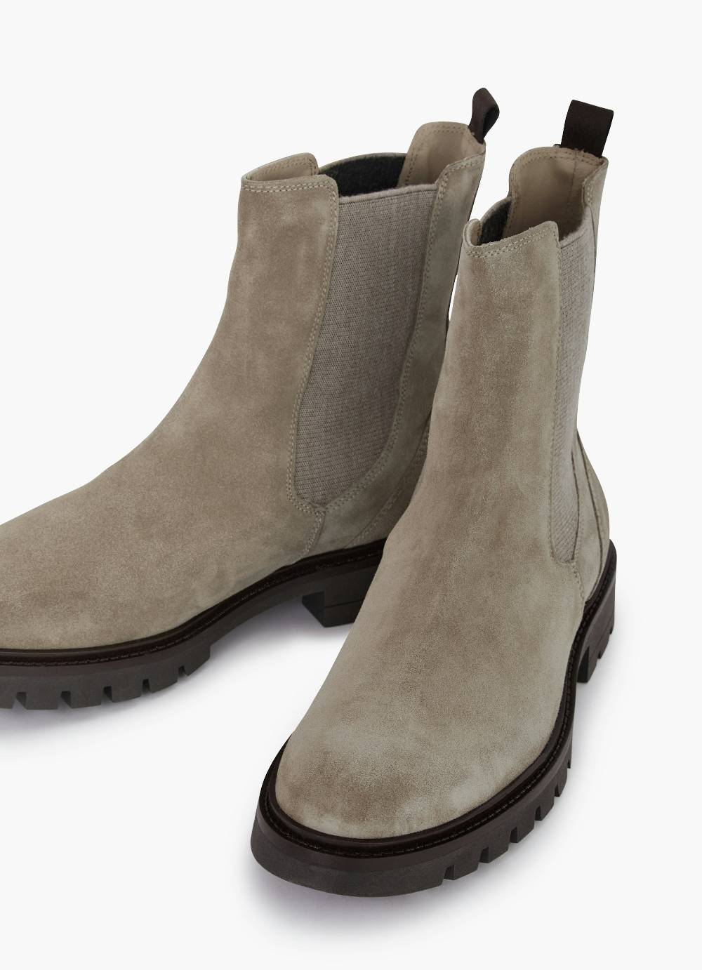 Juvia Chelsea Boots
