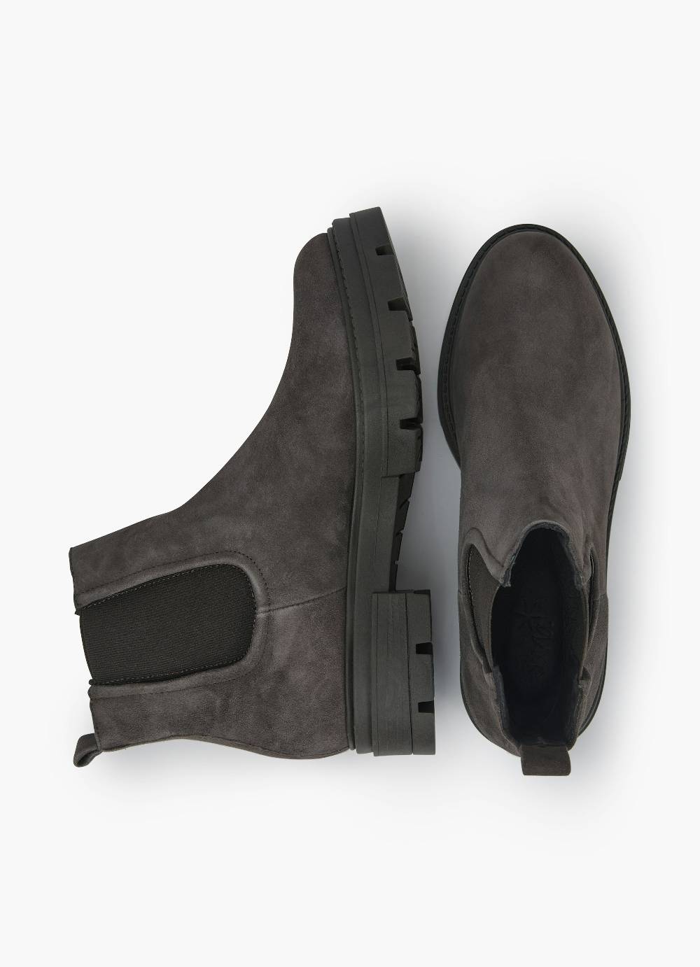 Juvia Chelsea Boots