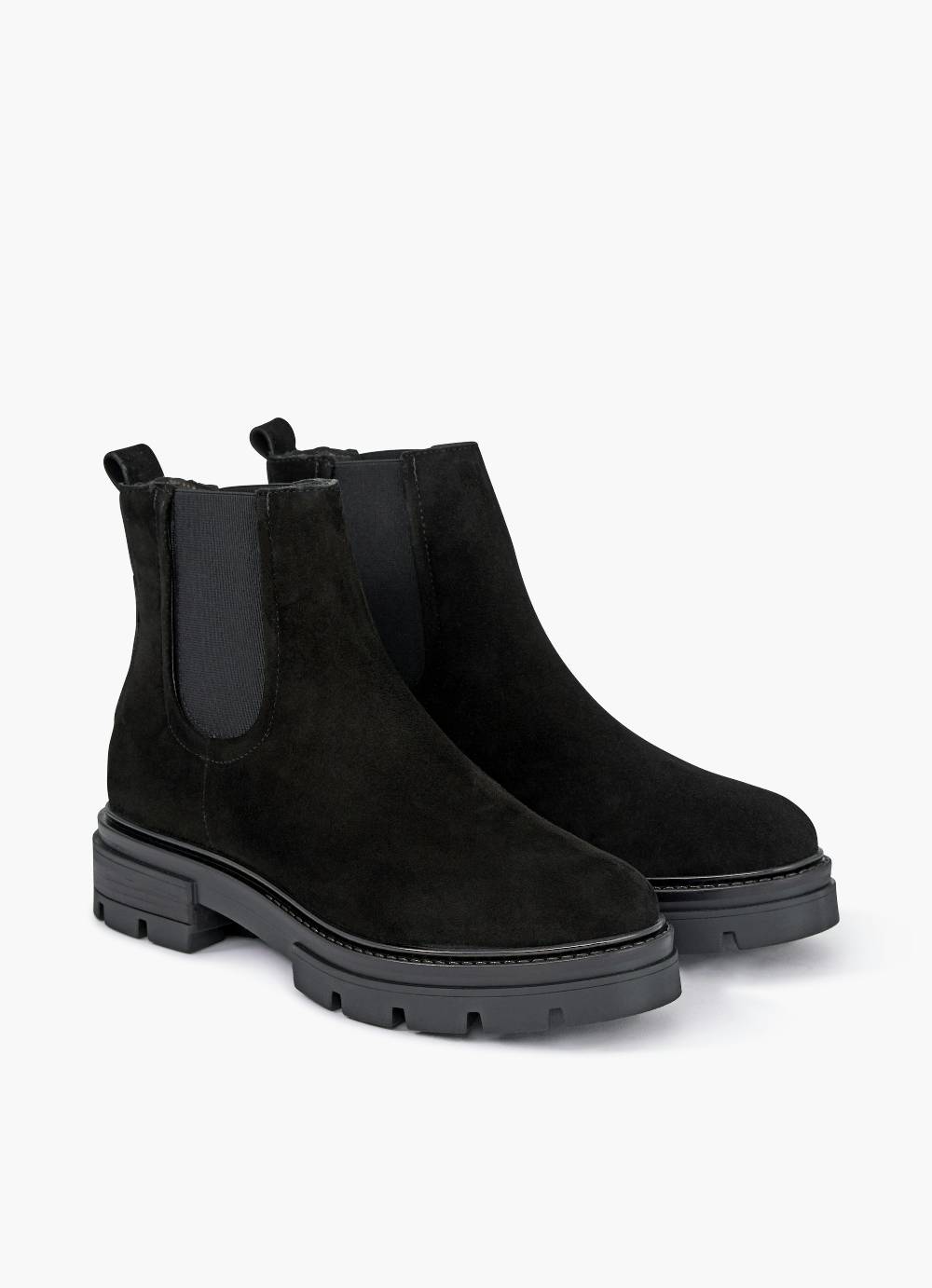 Juvia Chelsea Boots