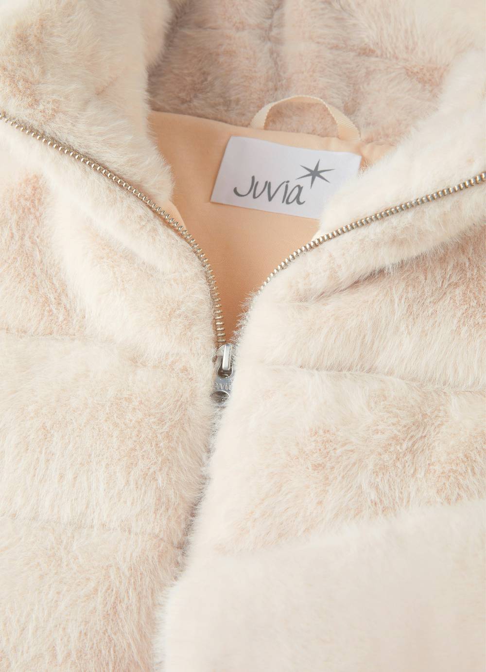 Juvia Faux Fur - Daunenjacke