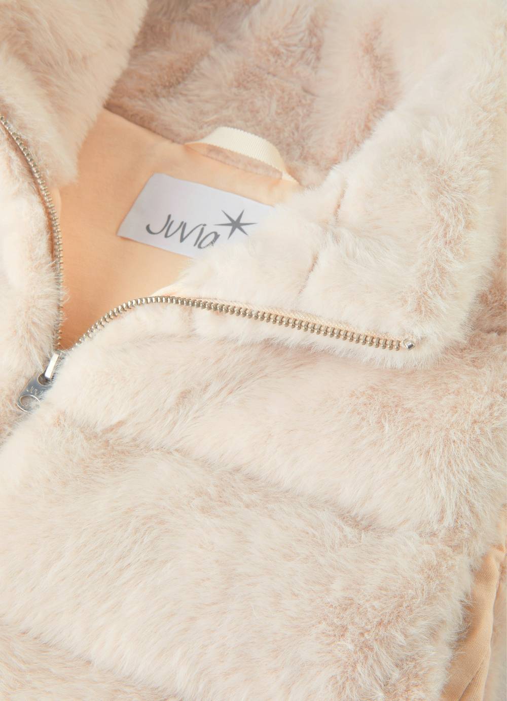 Juvia Faux Fur - Daunenweste