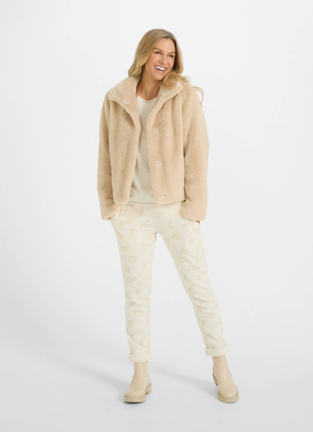 Juvia Faux Fur - Jacke