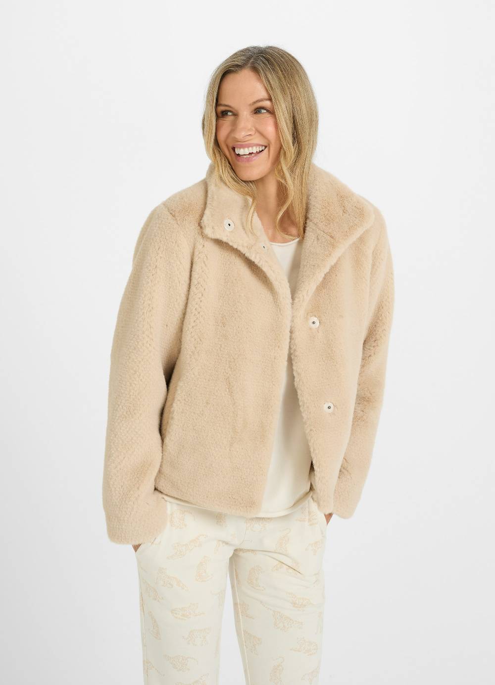 Juvia Faux Fur - Jacke