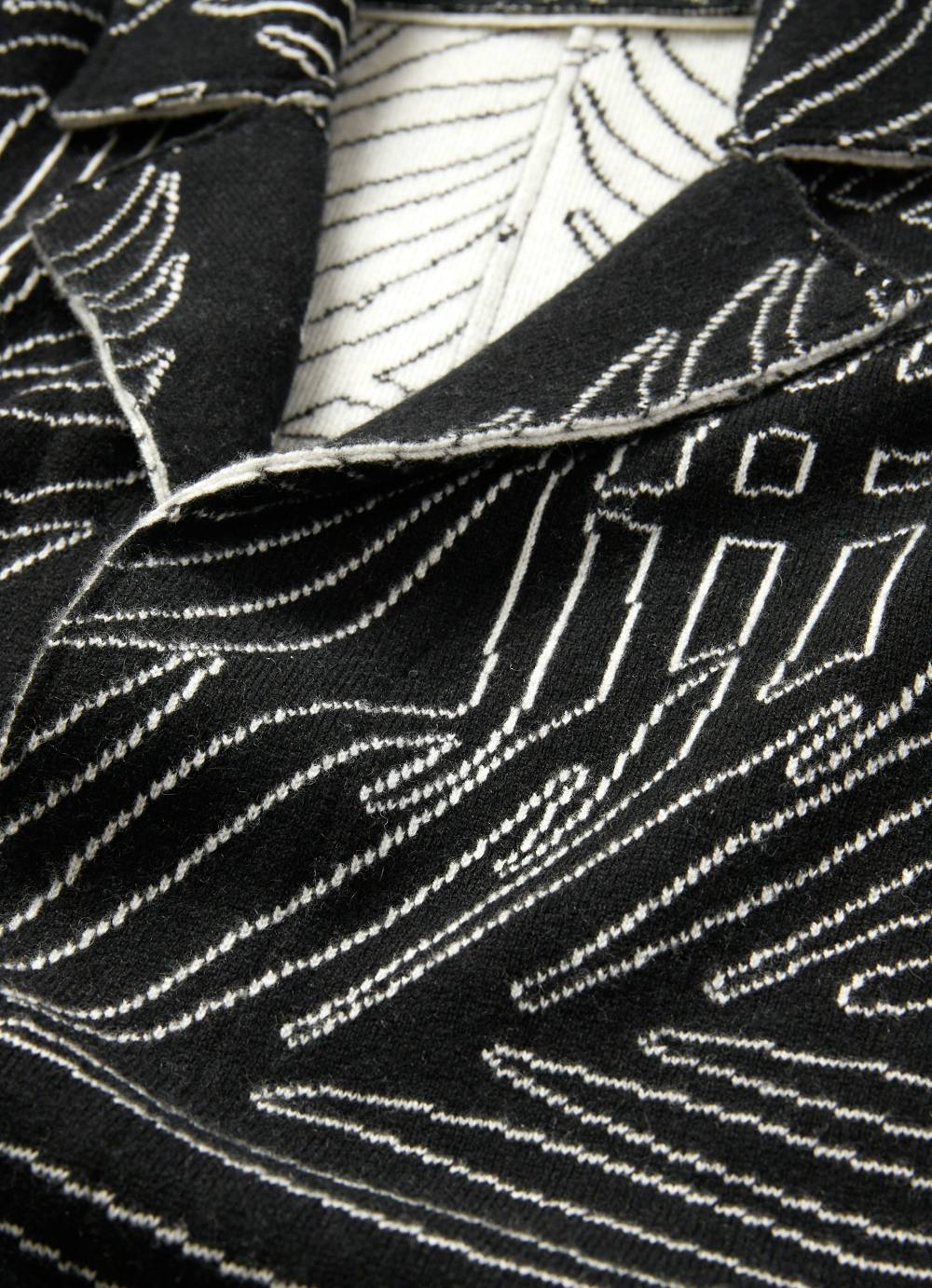 Juvia Jaquard Mantel