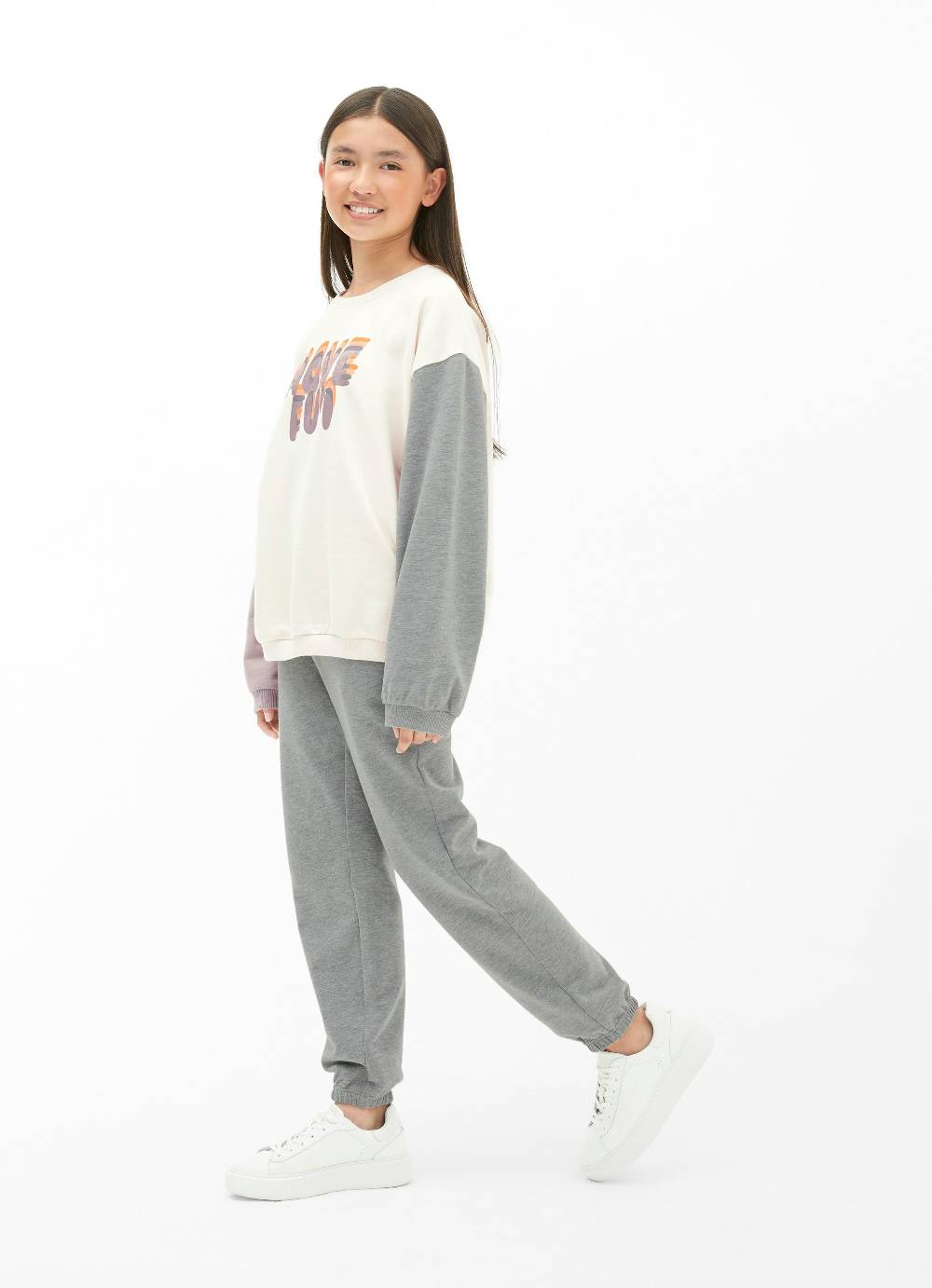 Juvia Loose Fit - Sweatpants