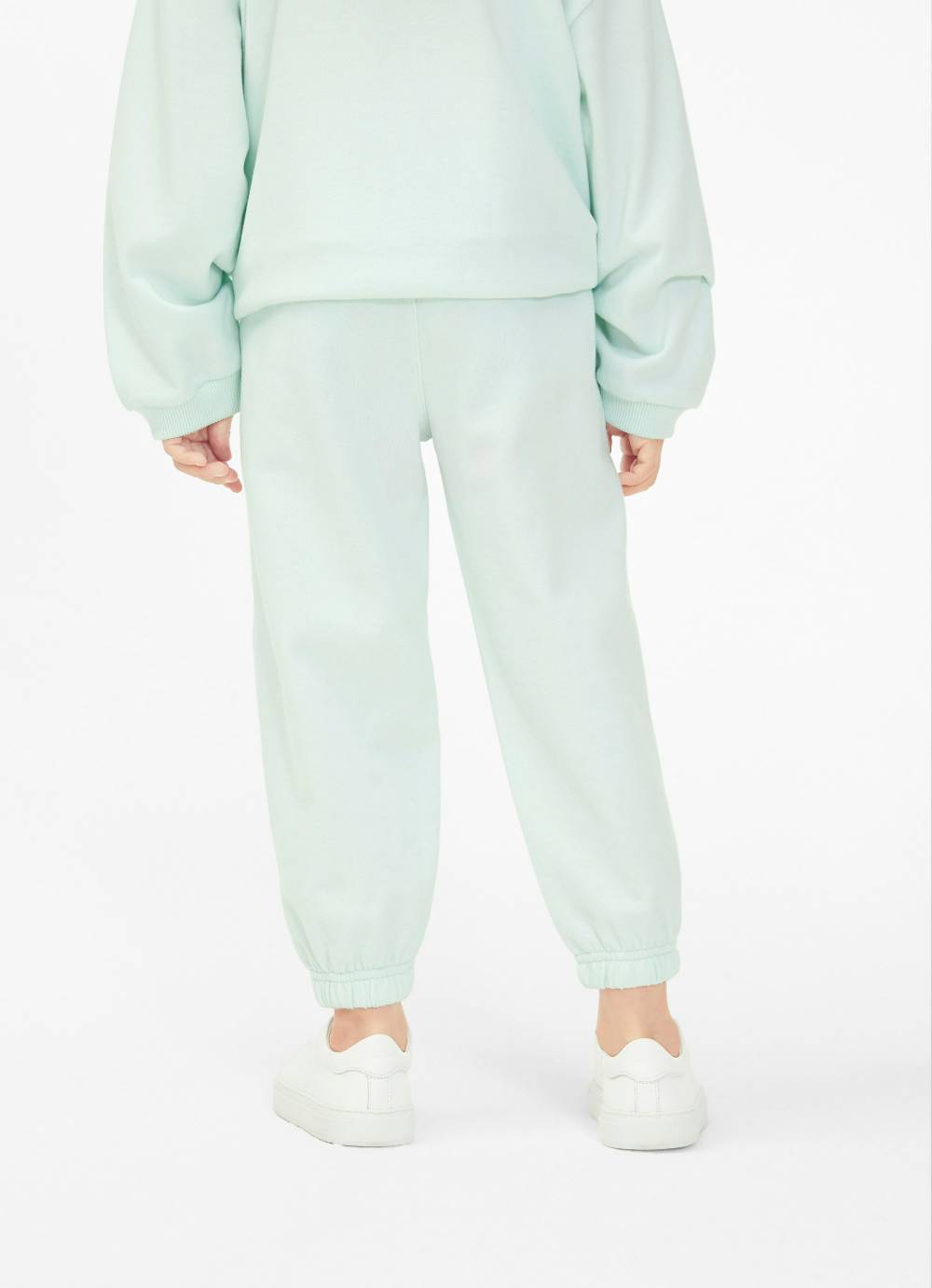 Juvia Loose Fit - Sweatpants