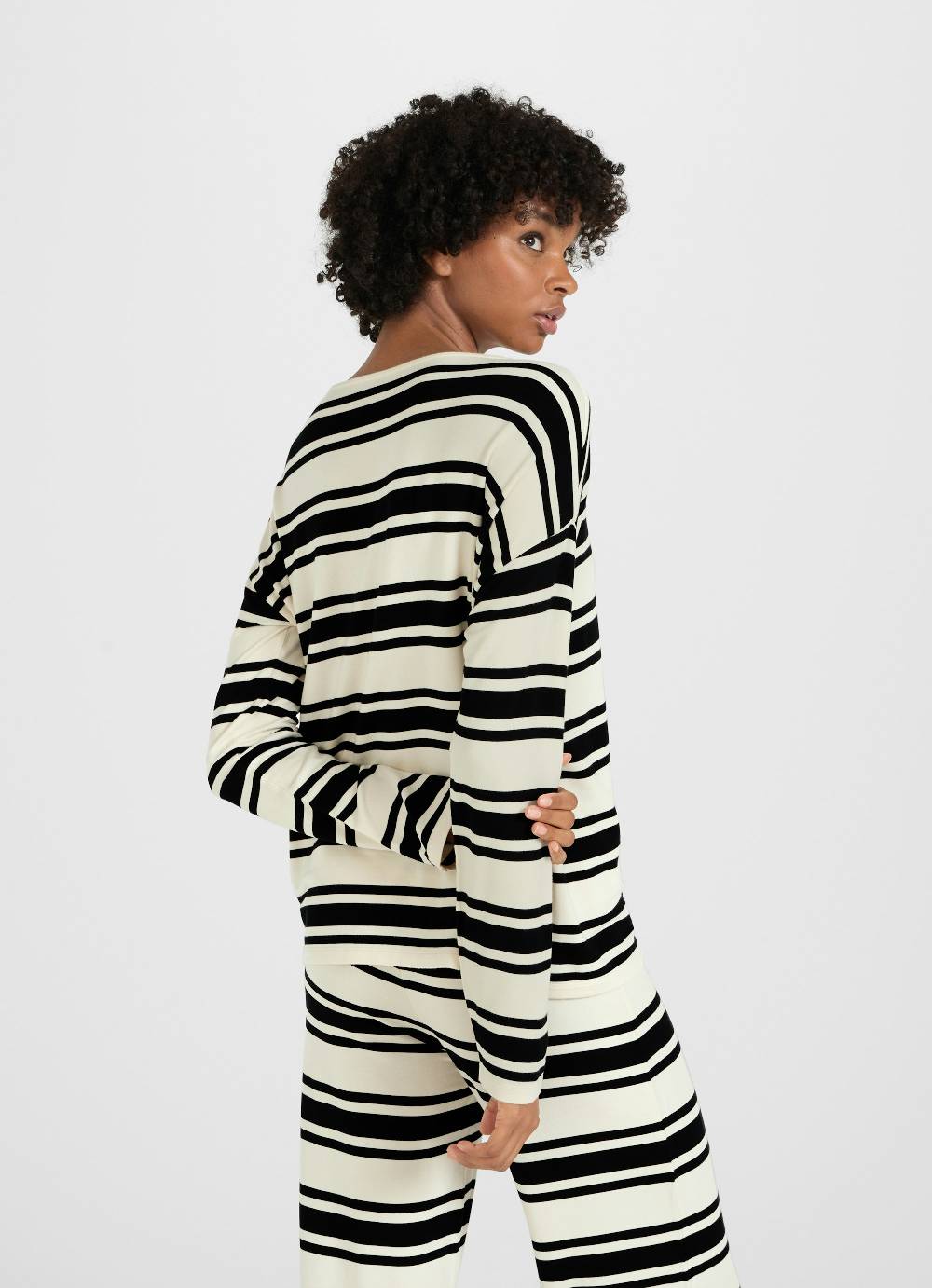Juvia Nightwear - Sweatshirt