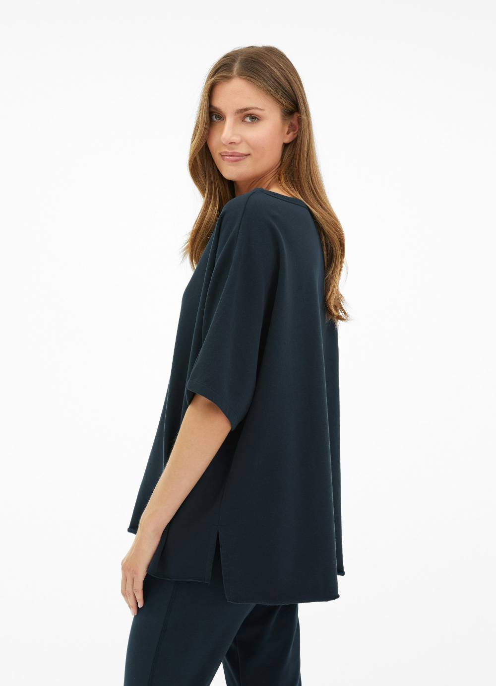 Juvia Oversized Sweat - Cape