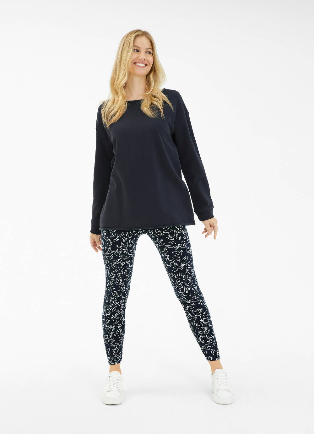 Juvia Oversized - Sweatshirt