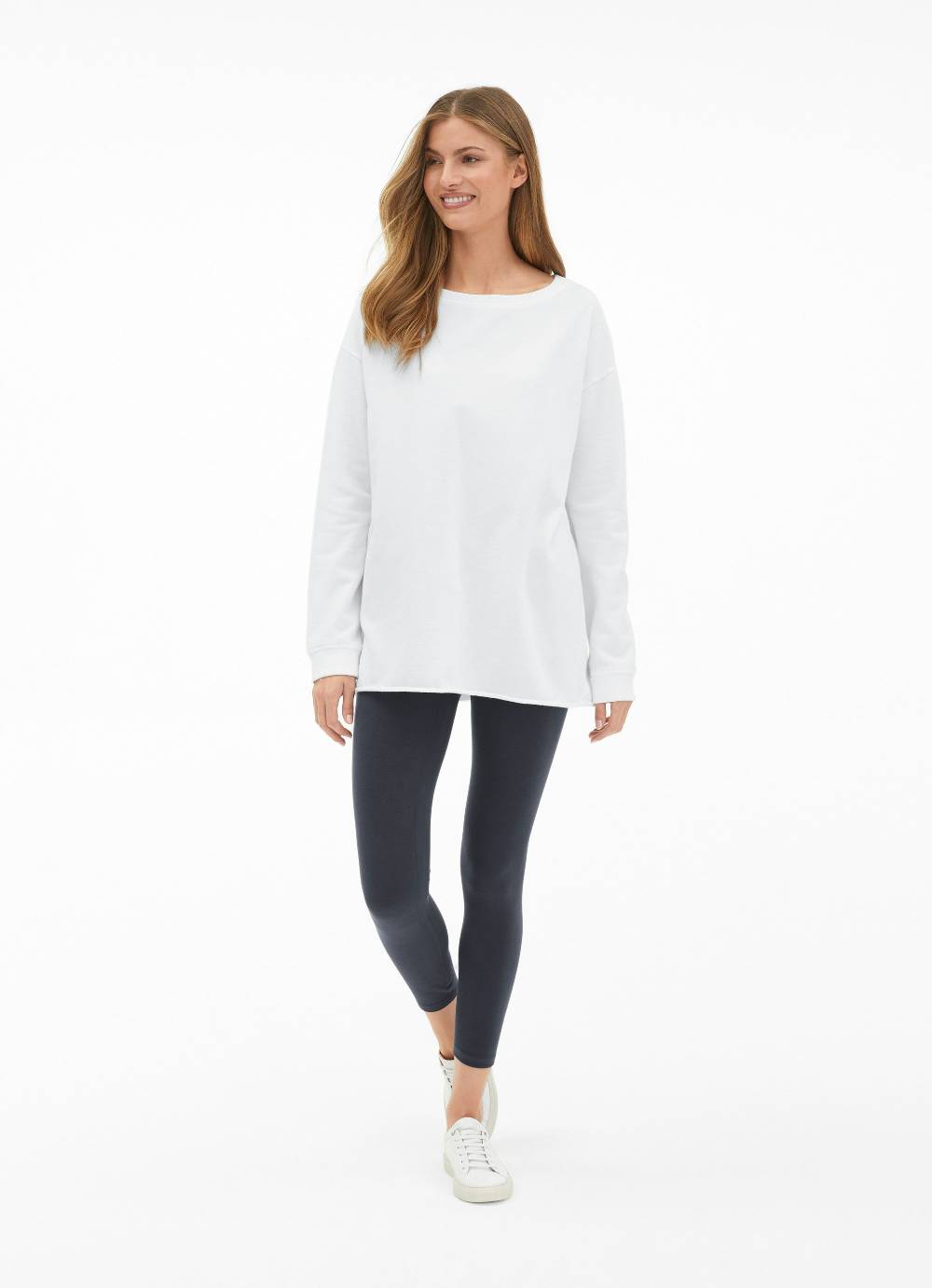 Juvia Oversized - Sweatshirt