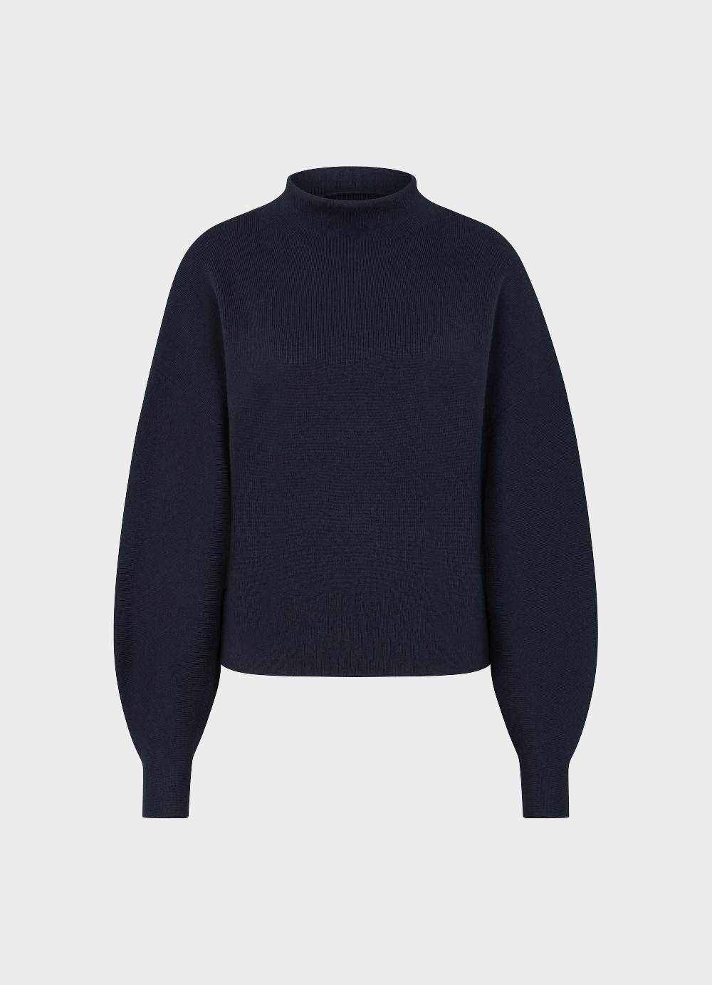 Juvia Padstow Sweater Collar