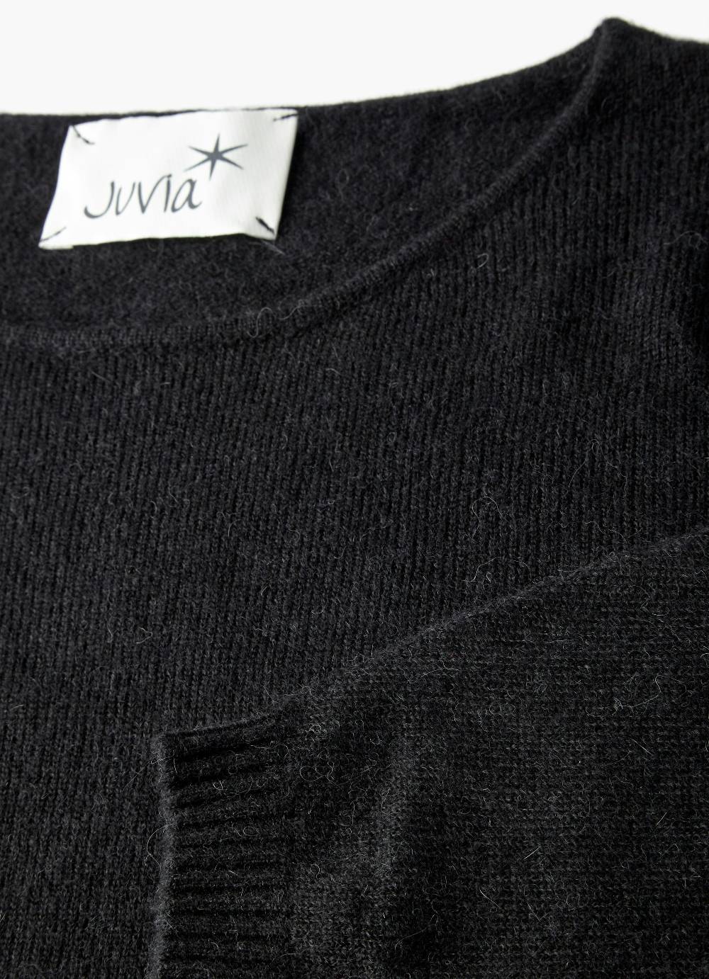 Juvia Pullover