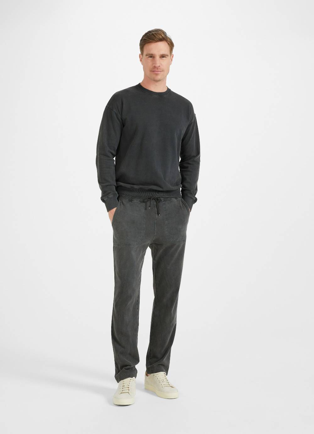 Juvia Regular Fit - Sweatpants