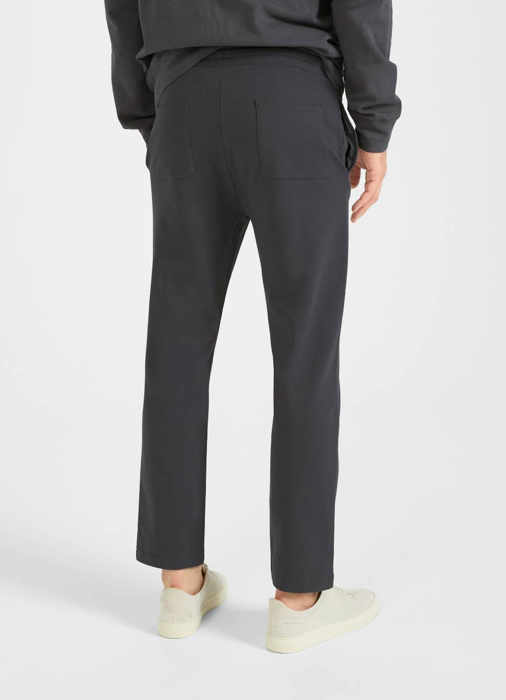 Juvia Regular Fit - Sweatpants