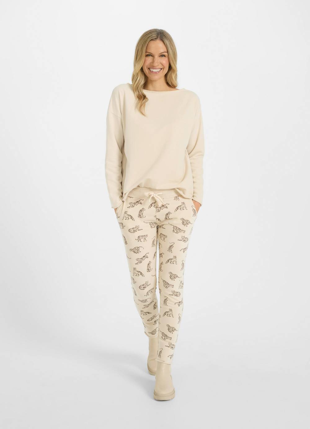 Juvia Slim Fit - Sweatpants