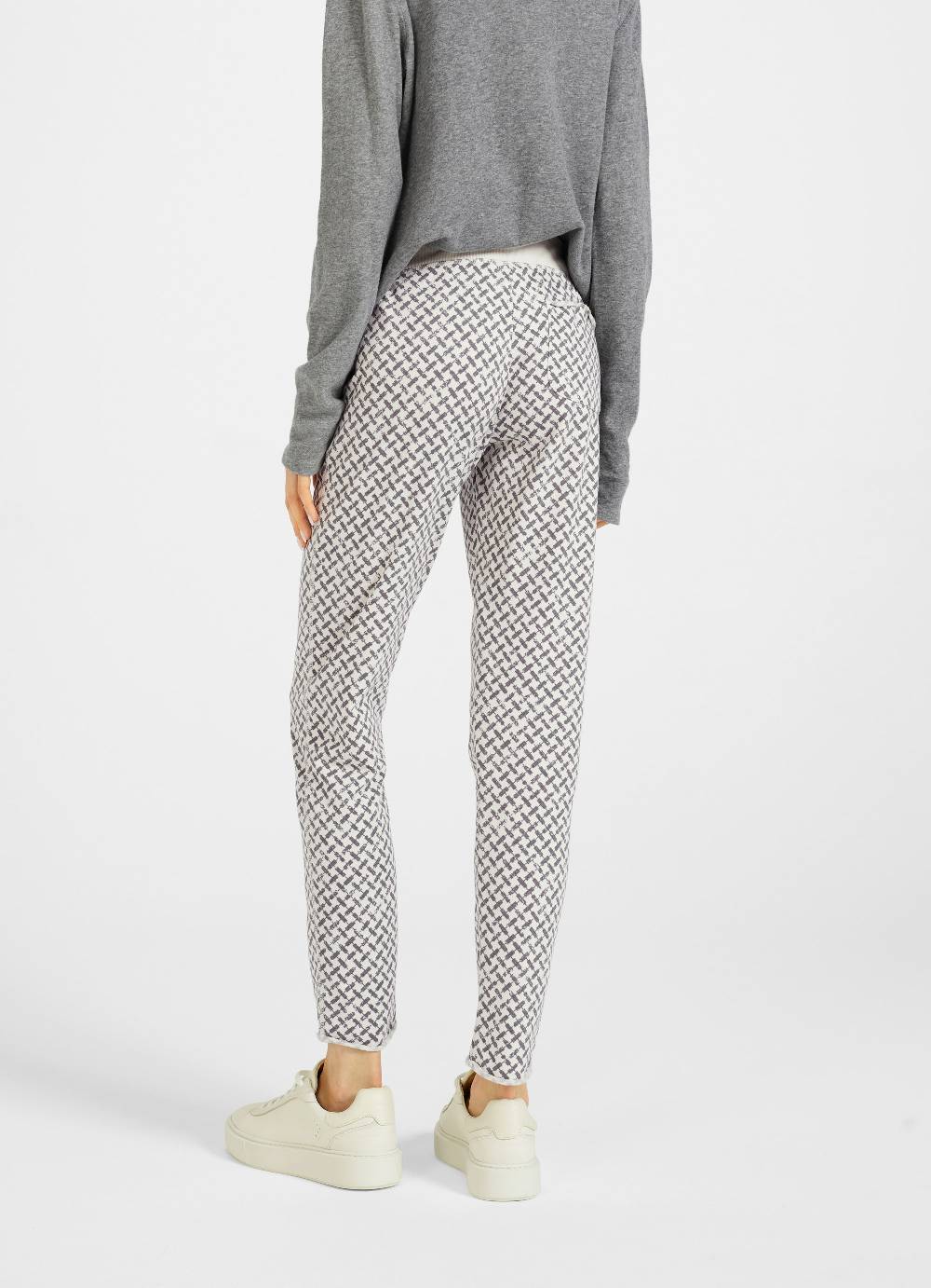 Juvia Slim Fit - Sweatpants