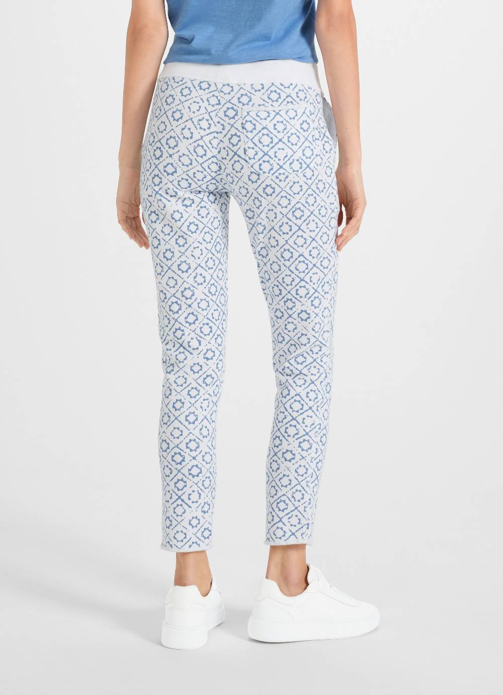 Juvia Slim Fit - Sweatpants