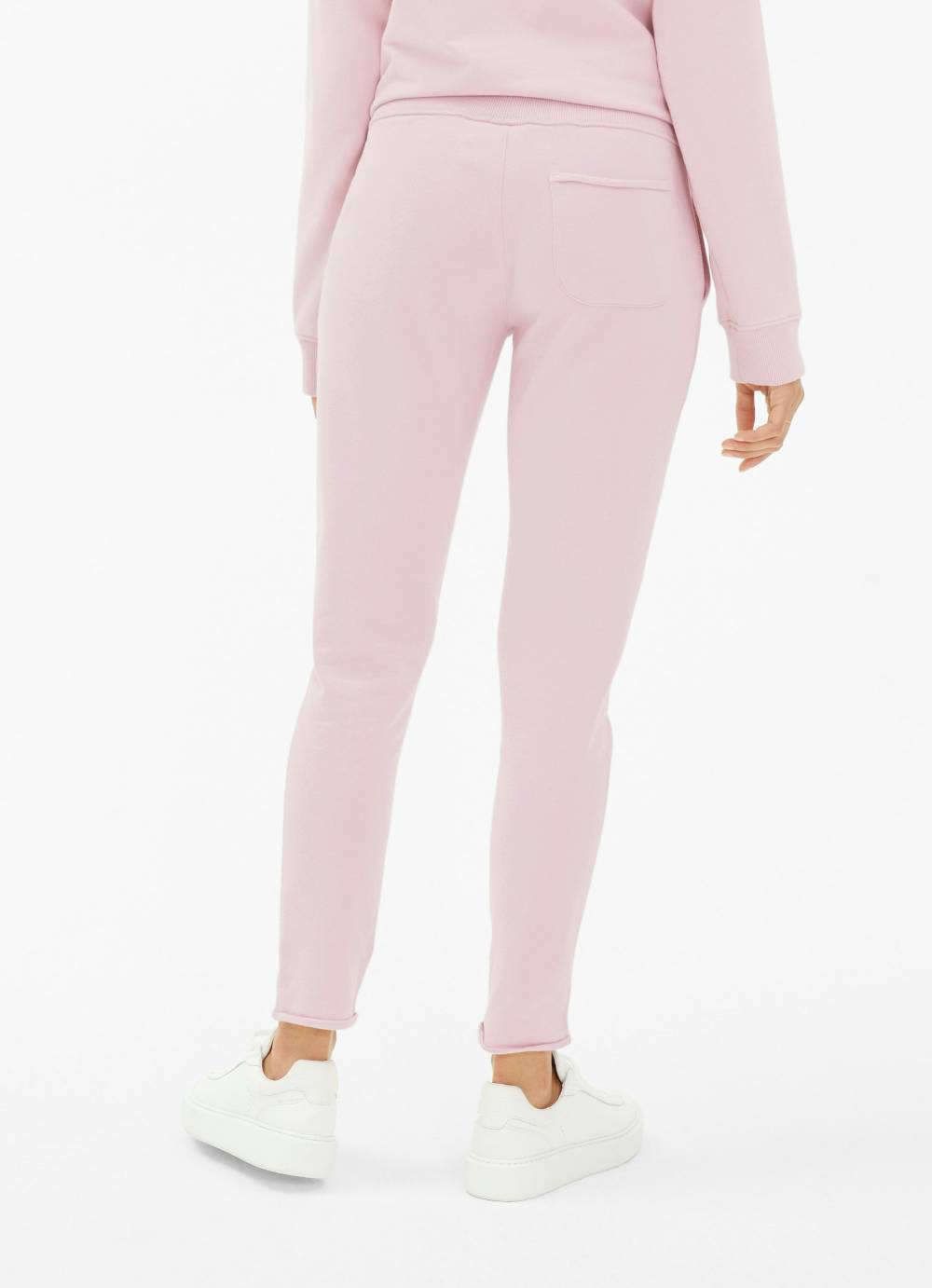 Juvia Slim Fit - Sweatpants