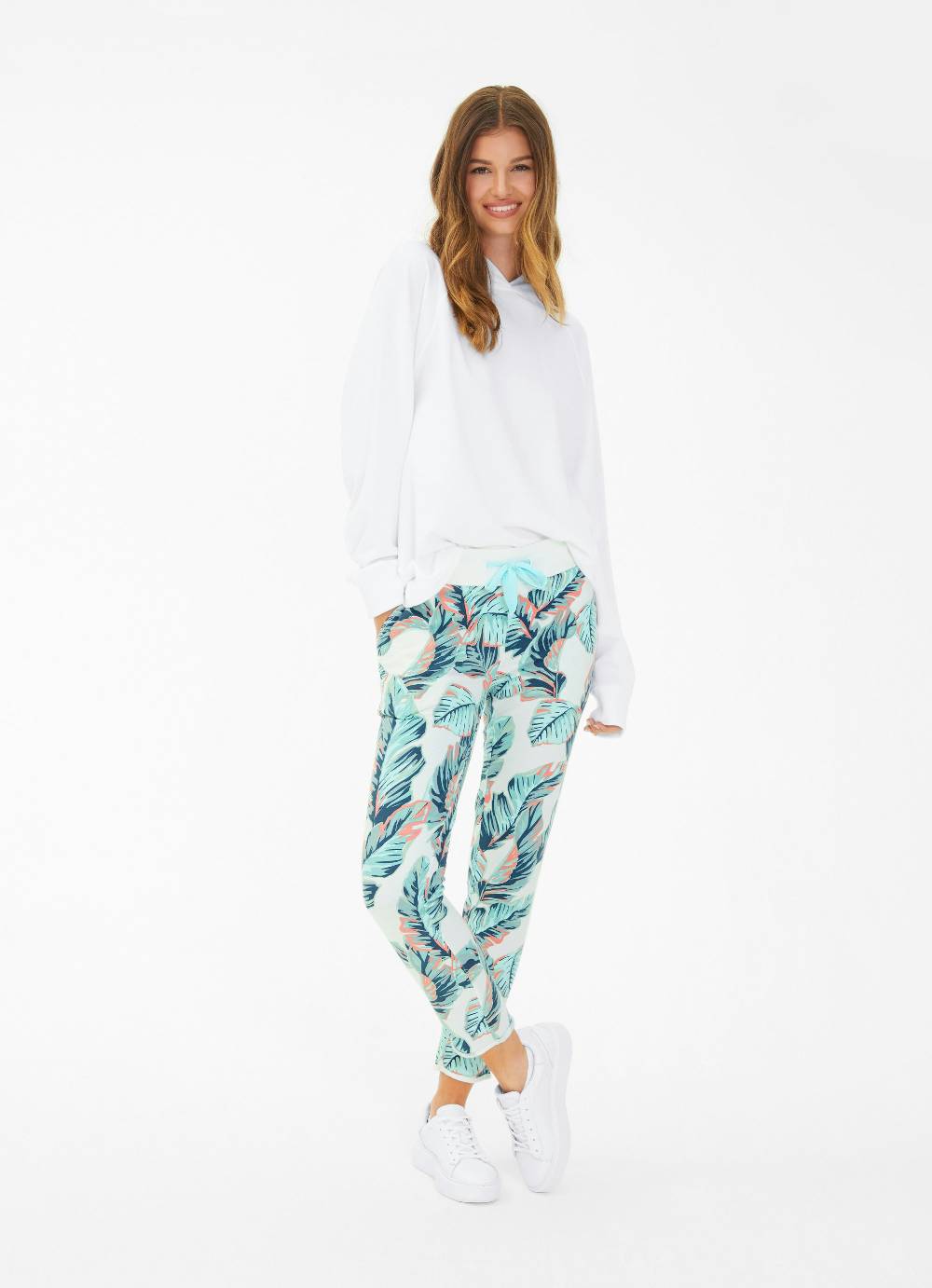 Juvia Slim Fit - Sweatpants