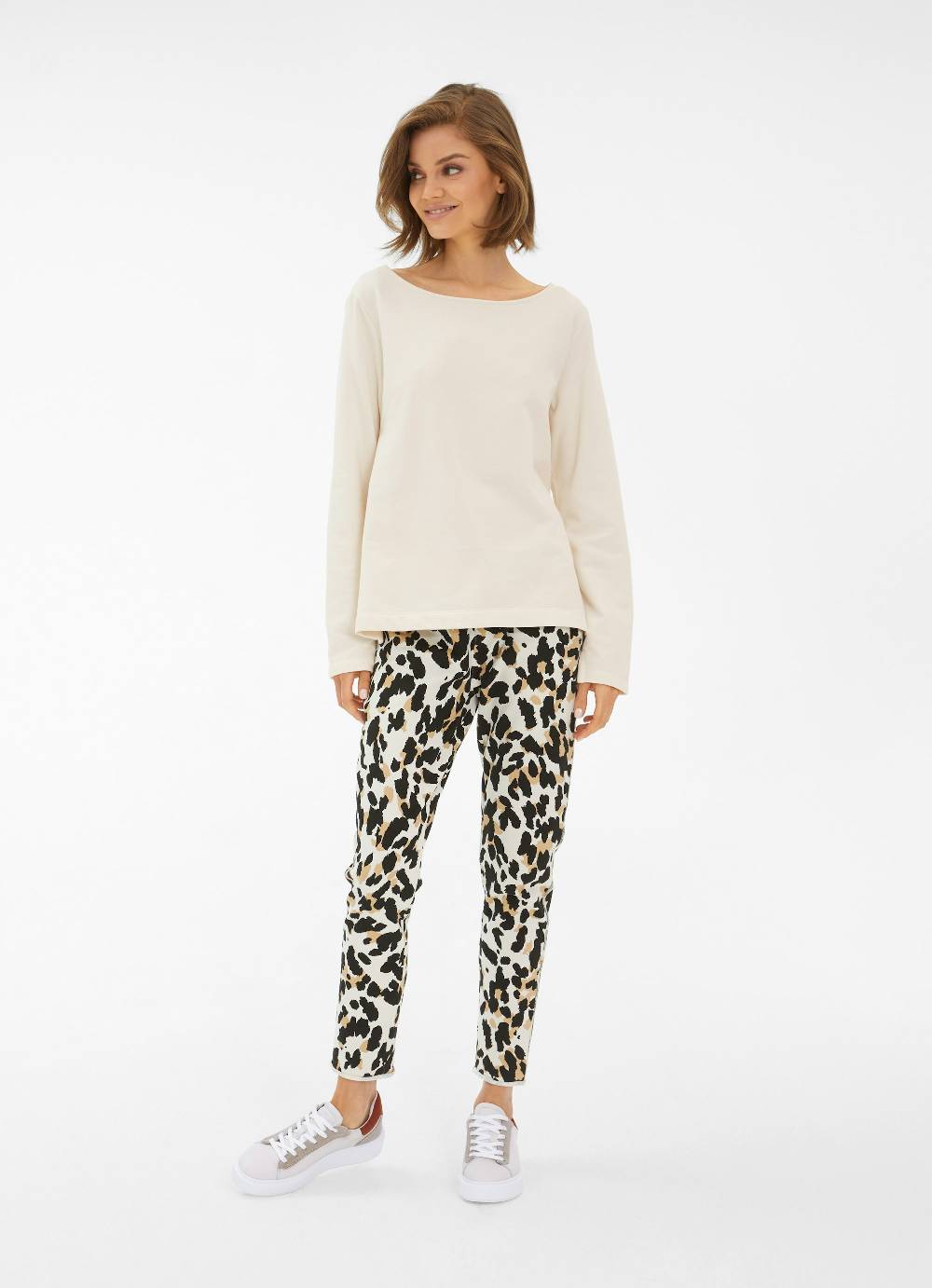 Juvia Slim Fit - Sweatpants