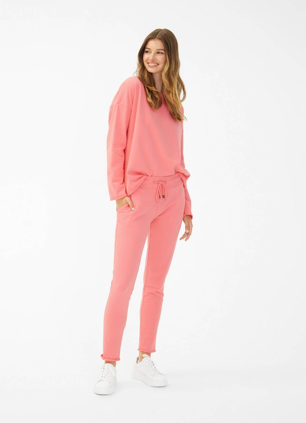 Juvia Slim Fit - Sweatpants