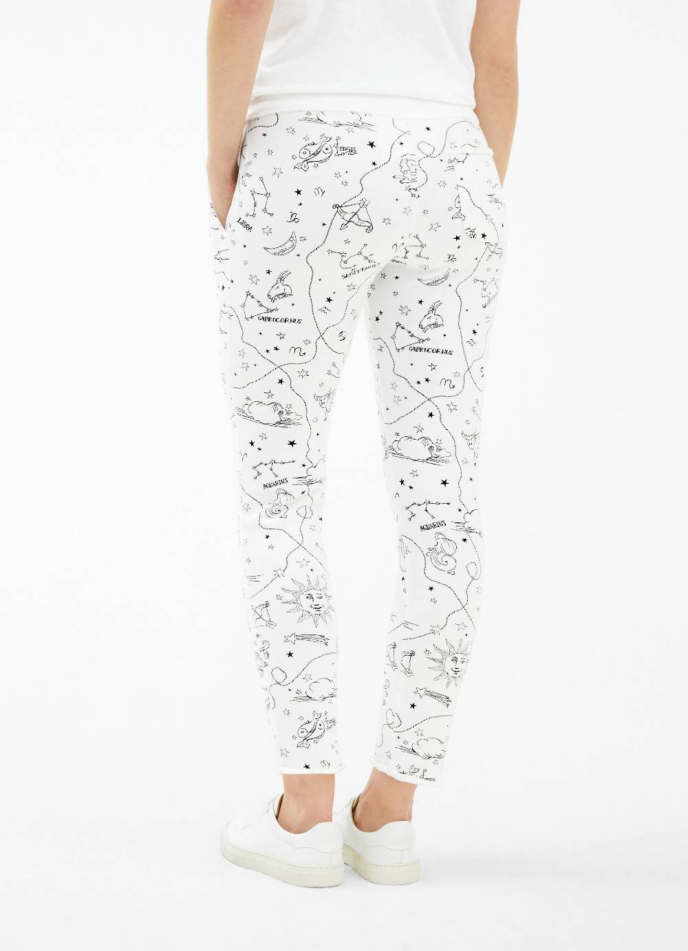 Juvia Slim Fit - Sweatpants