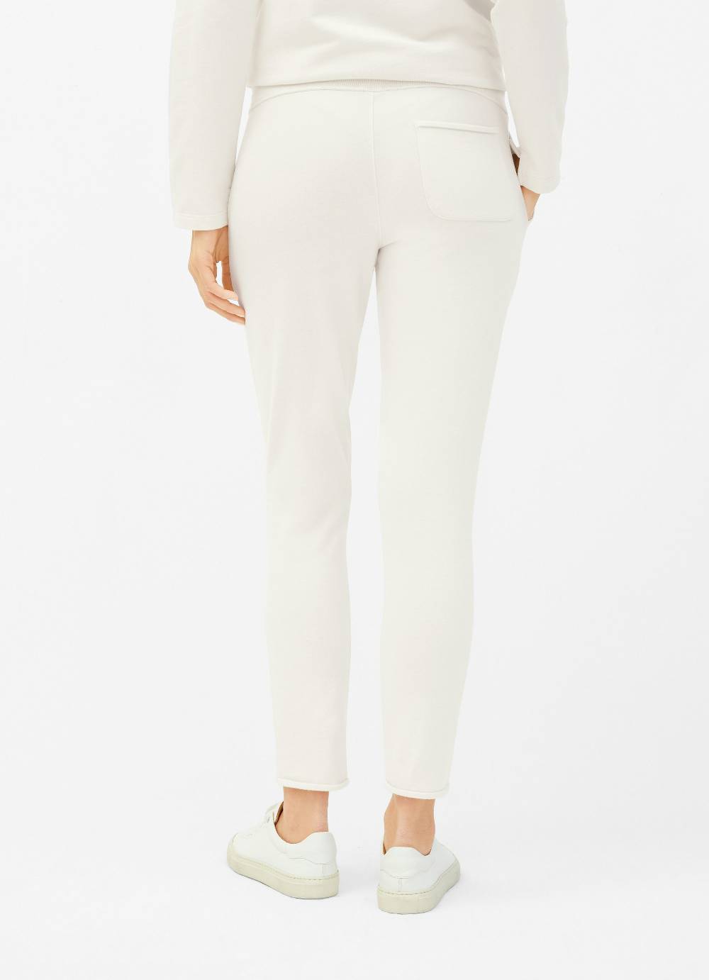 Juvia Slim Fit - Sweatpants