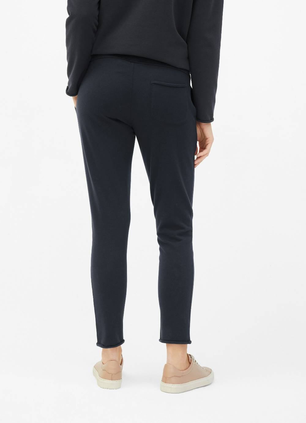 Juvia Slim Fit - Sweatpants