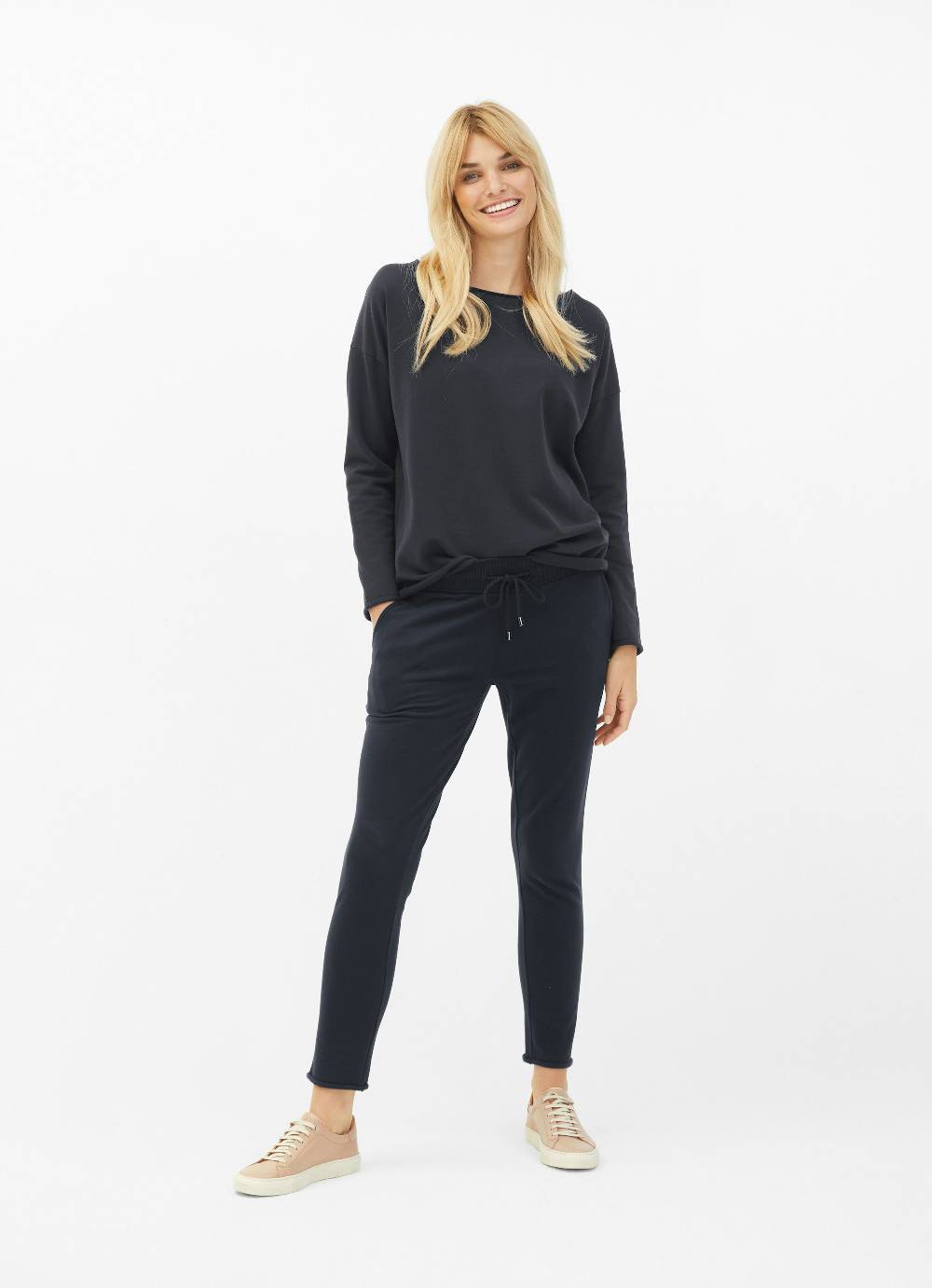 Juvia Slim Fit - Sweatpants