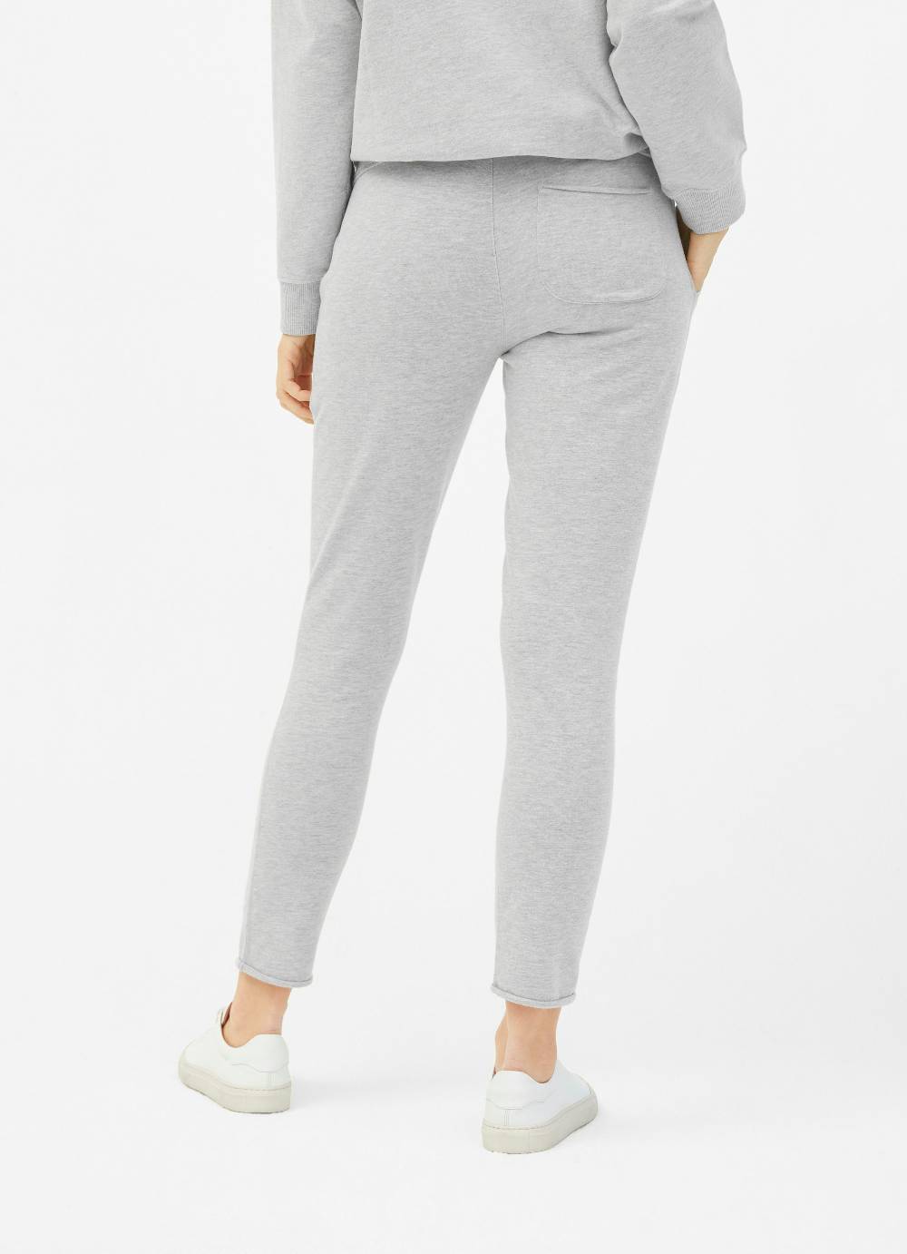 Juvia Slim Fit - Sweatpants