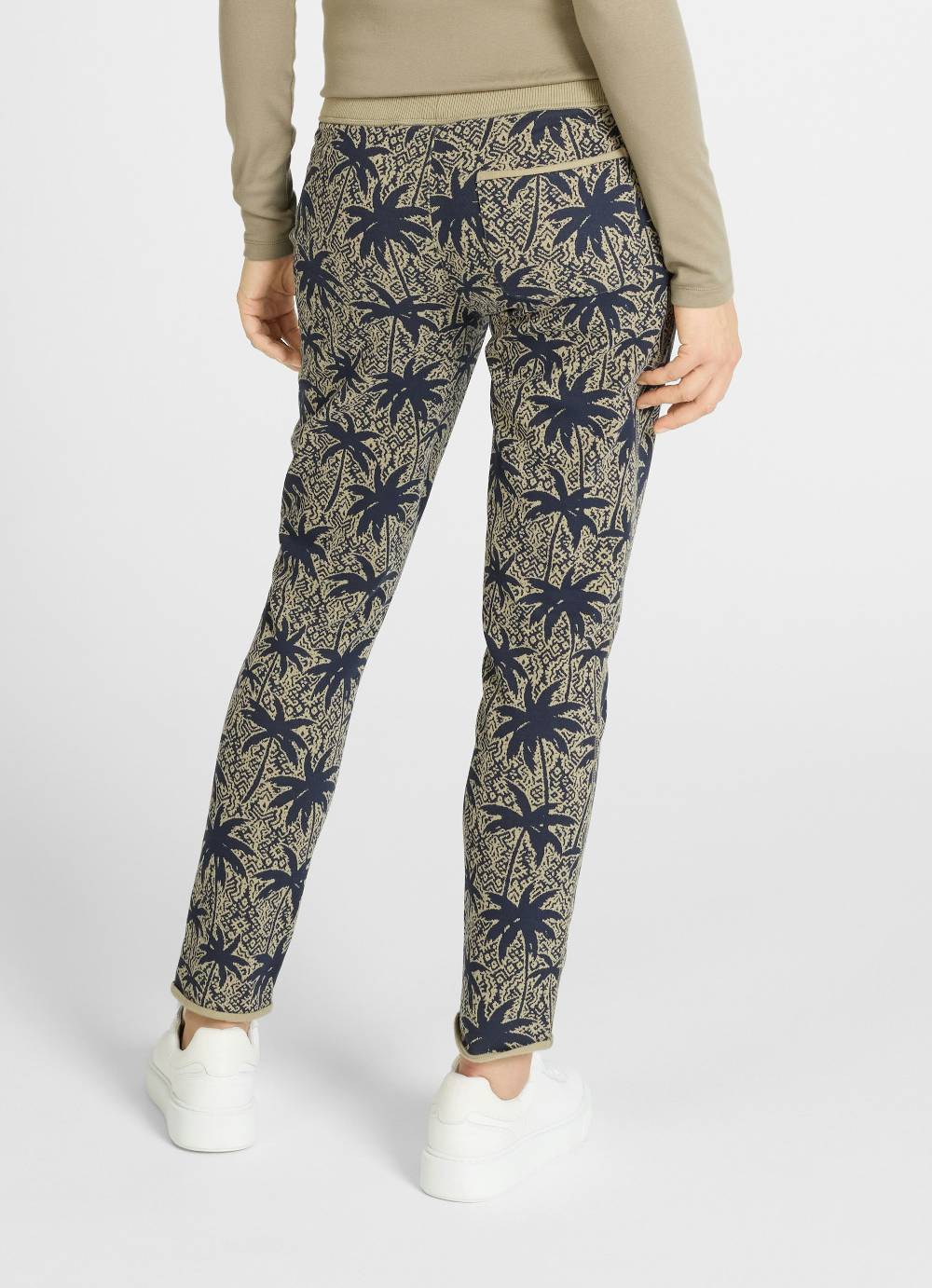 Juvia Slim Fit - Sweatpants