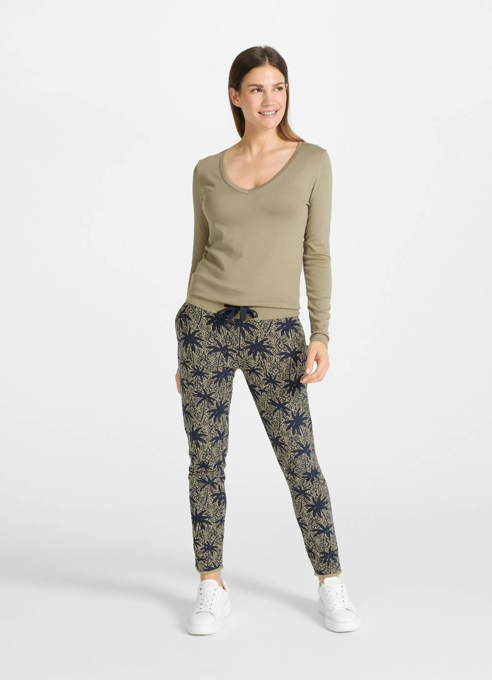 Juvia Slim Fit - Sweatpants