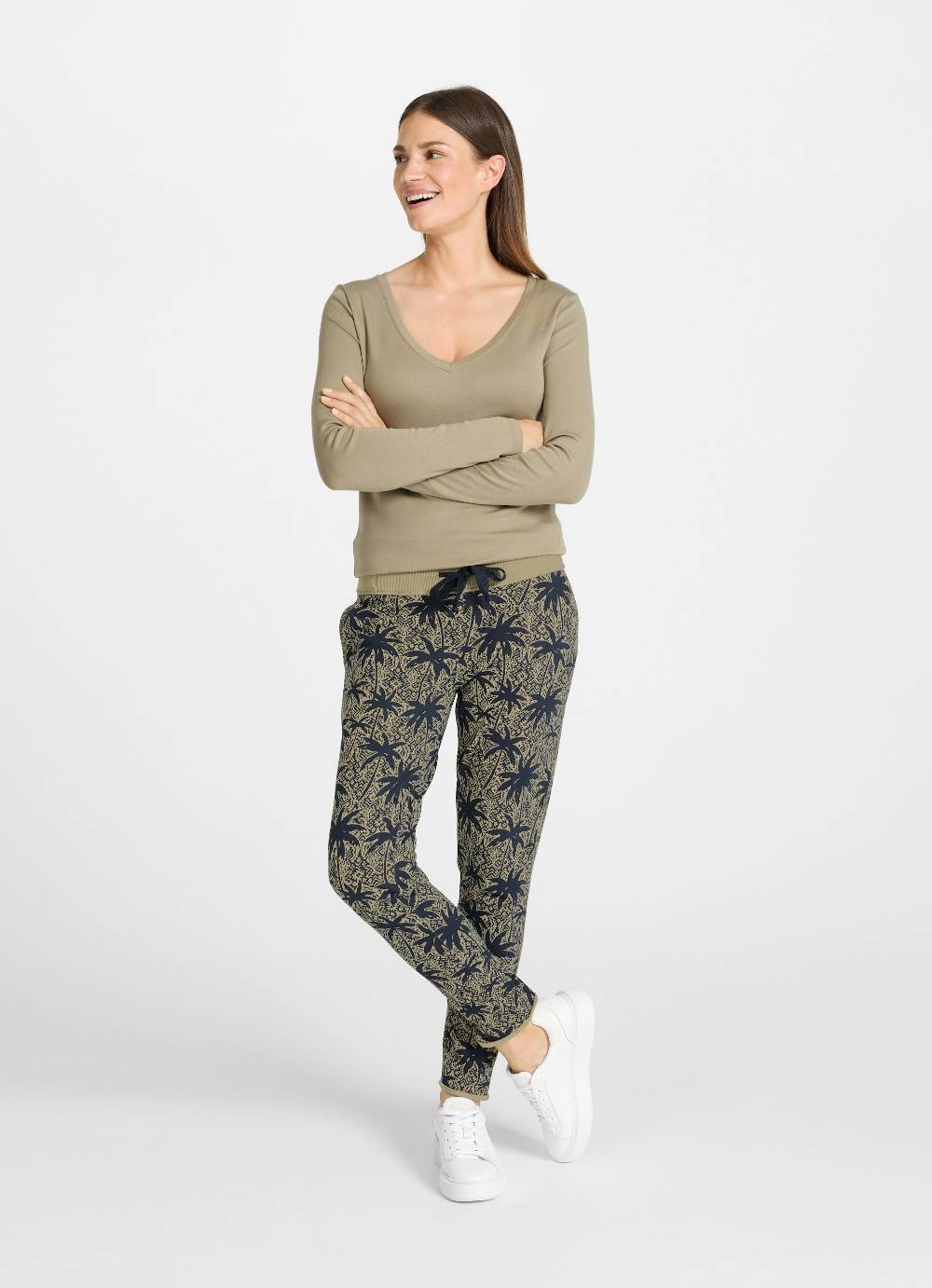 Juvia Slim Fit - Sweatpants