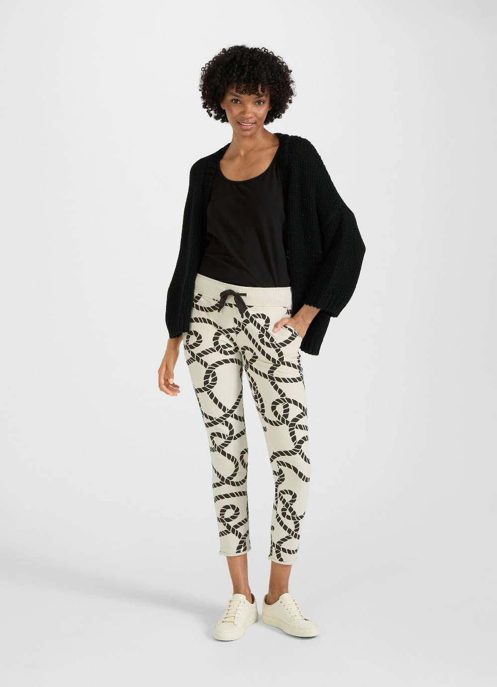 Juvia Slim Fit - Sweatpants