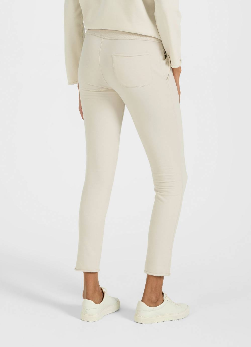 Juvia Slim Fit - Sweatpants