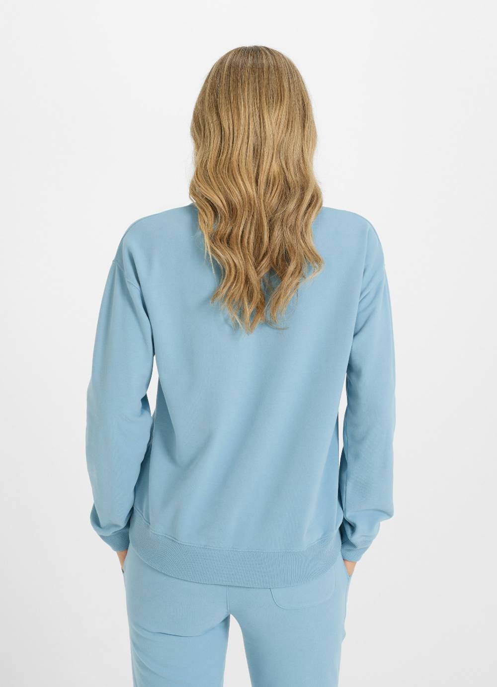 Juvia Sweatshirt