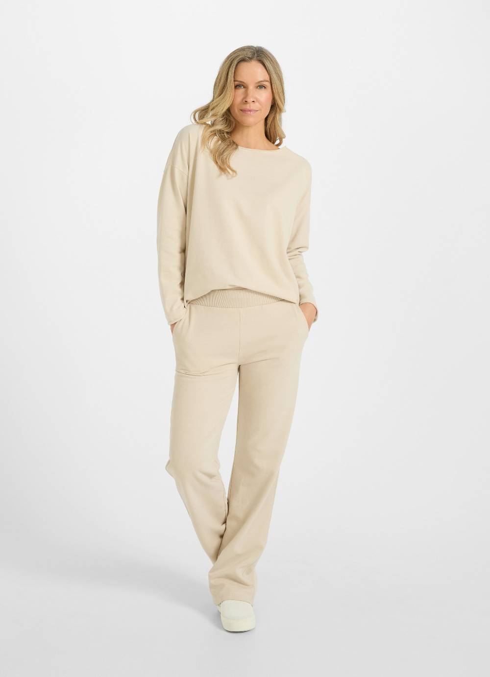 Juvia Wide Leg Fit - Sweatpants