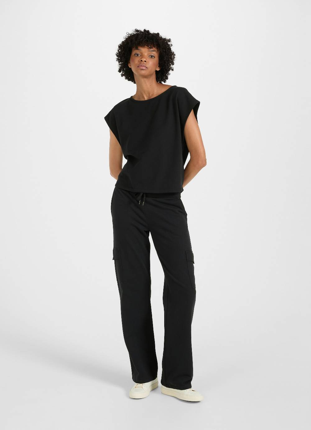 Juvia Wide Leg Fit - Sweatpants